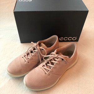 ECCO Woman's Golf Shoes
